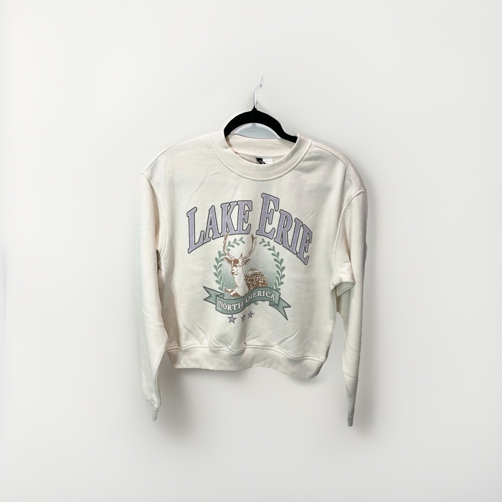 Lake Erie North America Baige crewneck‎ pullover sweatshirt Women's Size Small